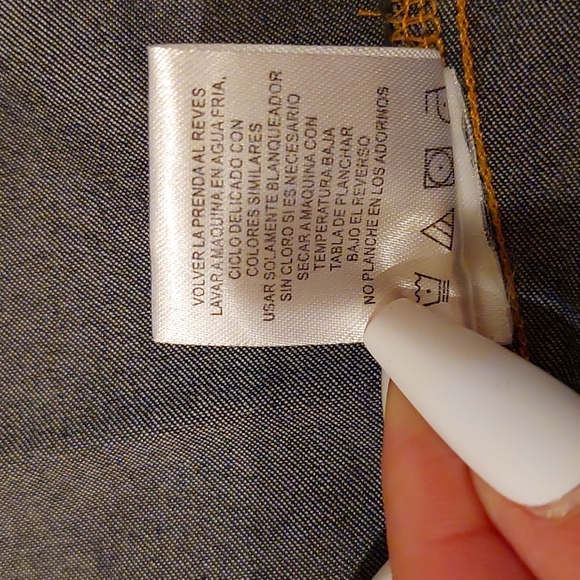 Brand New Button Down Long Sleeve Shirt - Picture 8 of 9